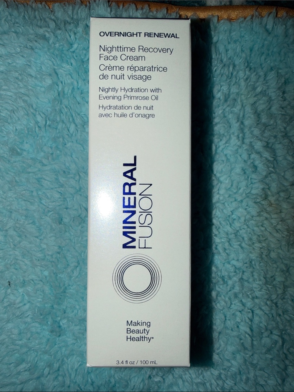 Mineral Fusion Overnight Renewal Nighttime Recovery Face Cream - White